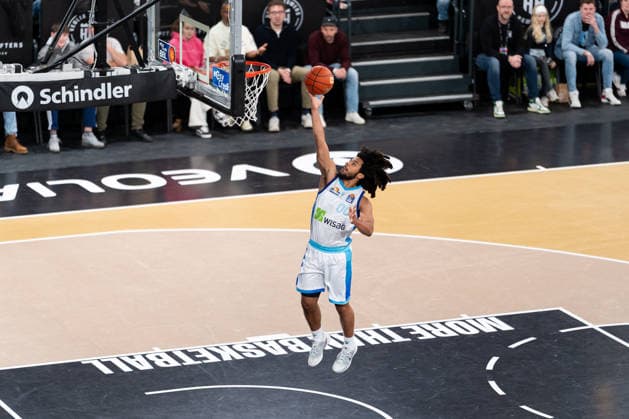 Tiger Campbell (SKYLINERS Frankfurt, 00) beim Korbleger, GER, Veolia Towers Hamburg vs SKYLINERS Frankfurt, Basketball, Bundesliga, Spieltag 28, Saison 2025 2026, 05.04.2026 GER, Veolia Towers Hamburg vs SKYLINERS Frankfurt, Basketball, Bundesliga, Spieltag 28, Saison 2025 2026, 05.04.2026 Hamburg Copyright: xEibner-Pressefoto MaxxVincenx EP_MVN