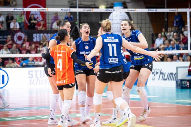 Melani Shaffmaster (Allianz MTV Stuttgart, 15), Mitte und Team - Jubel, Freude GER, Allianz MTV Stuttgart - Dresdner SC, Volleyball Bundesliga, VBL, Spielzeit 2025 2026, Playoffs Halbfinale, Spiel 1, 05.04.2026 GER, Allianz MTV Stuttgart - Dresdner SC, Volleyball Bundesliga, VBL, Spielzeit 2025 2026, Playoffs Halbfinale, Spiel 1, 05.04.2026 Stuttgart Copyright: xSandyxDinkelackerx EP_SDR
