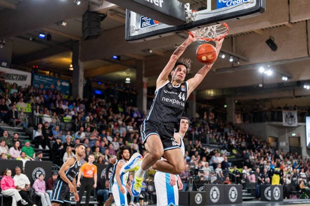 Benedikt Turudic (Veolia Towers Hamburg, 44) beim Dunk, GER, Veolia Towers Hamburg vs SKYLINERS Frankfurt, Basketball, Bundesliga, Spieltag 28, Saison 2025 2026, 05.04.2026 GER, Veolia Towers Hamburg vs SKYLINERS Frankfurt, Basketball, Bundesliga, Spieltag 28, Saison 2025 2026, 05.04.2026 Hamburg Copyright: xEibner-Pressefoto MaxxVincenx EP_MVN