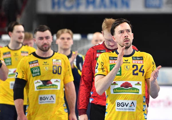 05.04.2026 - Handball - 1. Bundesliga DAIKIN HBL - Saison 2025 2026 - 27. Spieltag: HC Erlangen Metropolregion Nürnberg HCE - Rhein-Neckar Löwen - OGo - xogox - Patrick Groetzki (24, Rhein Neckar Löwen ) enttäuscht Enttäuschung nach Spielende
