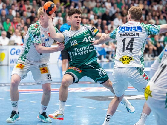 Elias Newel (Frisch Auf Goeppingen, 40) am Ball, Frisch Auf Goeppingen vs. SC Magdeburg, Handball, 1. Bundesliga, Herren, Spielzeit 2025 2026, 05.04.2026, Frisch Auf Goeppingen vs. SC Magdeburg, Handball, 1. Bundesliga, Herren, Spielzeit 2025 2026, 05.04.2026 Goeppingen Copyright: xEibner-Pressefoto MichaelxSchmidx EP_MST