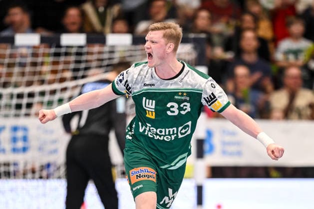 Goeppingen, Deutschland, 05.04.26: Ymir Oern Gislason (FRISCH AUF! Goeppingen) gestikuliert, gestik, jubelt waehrend des Daikin Handball Bundesliga Spiels zwischen FRISCH AUF! Goeppingen vs SC Magdeburg in der EWS Arena am 05. April 2026 in Goeppingen, Deutschland. (Foto von Harry Langer DeFodi Images) Goeppingen, Germany, 05.04.26: Ymir Oern Gislason (FRISCH AUF! Goeppingen) gestures during the Daikin Handball Bundesliga match between FRISCH AUF! Goeppingen vs SC Magdeburg at EWS Arena on April 5, 2026 in Goeppingen, Germany. (Photo by Harry Langer DeFodi Images) (Photo by Harry Langer DeFodi Images) -