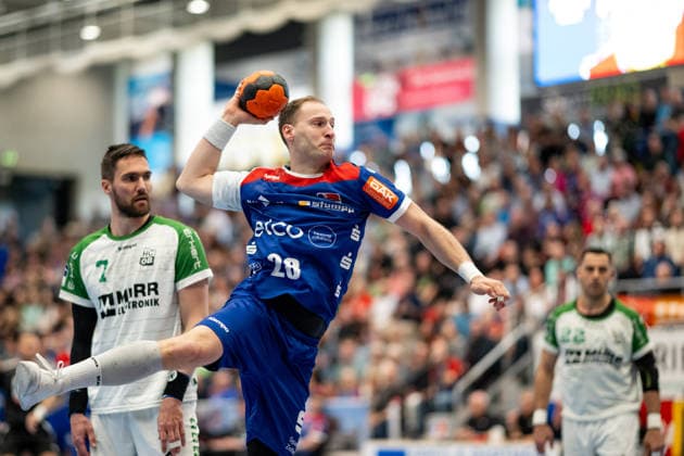 Tobias Heinzelmann (HBW Balingen Weilstetten, 28), beikm Wurf HBW Balingen Weilstetten vs. HC Oppenweiler Backnang, Handball, 2. Bundesliga, 26. Spieltag, Saison 2025 2026, 05.04.2026, Eibner-Pressefoto Andreas Ulmer HBW Balingen Weilstetten vs. HC Oppenweiler Backnang, Handball, 2. Bundesliga, 26. Spieltag, Saison 2025 2026, 05.04.2026, Balingen Copyright: xEibner-Pressefoto AndreasxUlmerx EP_AUR