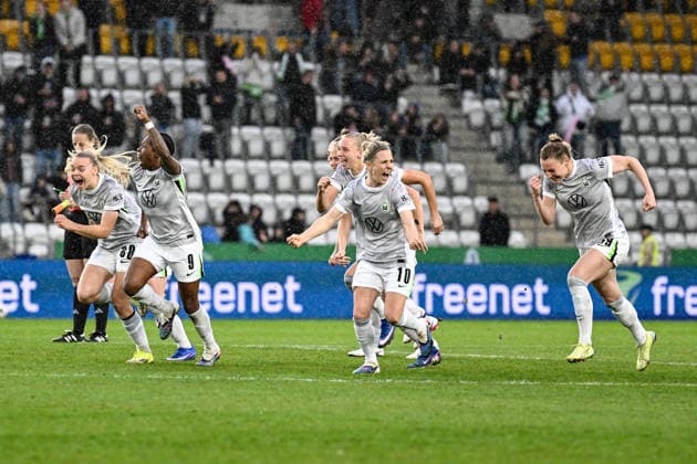 Fußball I Frauen I Saison 2025-2026 I DFB-Pokal I FC Carl Zeiss Jena - VfL Wolfsburg I 05.04.2026 Jubel beim VfL Wolsburg nach dem Einzug ins Finale Jena Ernst-Abbe-Sportfeld, ad hoc Arena Thüringen Deutschland Copyright: xLobeca InesxHähnelx