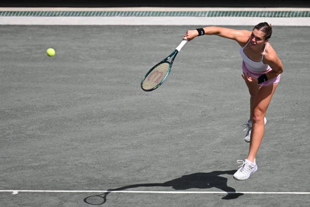 April 5, 2026, Charleston, South Carolina, SC: CATHERINE MCNALLY of the United States serves to ANNA BONDAR of Hungary and MAGDALENA FRECH of Poland during the final doubles match of the Credit One Charleston Open at Credit One Stadium on April 3rd, 2026 in Charleston, SC. Tennis 2026: Charleston Open Finals  - ZUMAv134 20260405_zsp_v134_003 Copyright: xMaxwellxVittoriox
