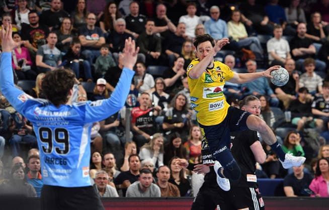 05.04.2026 - Handball - 1. Bundesliga DAIKIN HBL - Saison 2025 2026 - 27. Spieltag: HC Erlangen Metropolregion Nürnberg HCE - Rhein-Neckar Löwen - OGo - xogox - Tin Herceg (99, HC Erlangen HCE ) Patrick Groetzki (24, Rhein Neckar Löwen )
