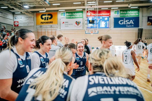 BB-1BL Damen Syntainics MBC Lions - TK Hannover Luchse Anna Suckstorff (GISA Lions MBC) waehrend der Saison 2025-2026 im 1. Playoffrunde Spiel 2 unde in der DBBL Toyota Bundesliga Syntainics MBC Lions und TK Hannover Luchse in der SWH Arena am 5. April 2026 in Halle Saale, Sachsen Anhalt, Deutschland