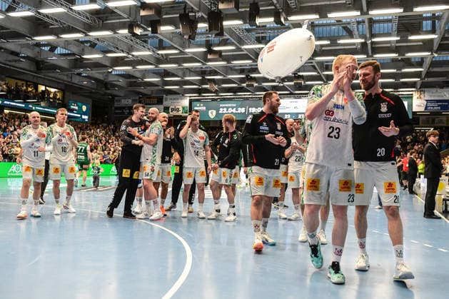 DAIKIN HBL Bundesliga: Frisch Auf! Göppingen - SC Magdeburg; Göppingen, 05.04.2026 Jubel und Dank an die Fans: SC Magdeburg siegt gegen Frisch AUF. ; Göppingen, 05.04.2026 - 27. Spieltag der DAIKIN Handball-Bundesliga, Frisch Auf! Göppingen - SC Magdeburg, EWS-Arena, Göppingen. Copyright: xBEAUTIFULxSPORTS Märklx