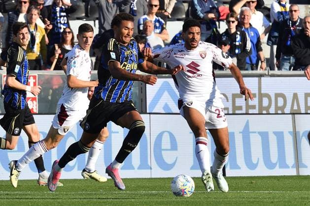 CALCIO - Serie A - Pisa SC vs Torino FC Henrik Wendel Meister (Pisa) con Saul Basilio Coco Bassey Oubina (Torino) during Pisa SC vs Torino FC, Italian soccer Serie A match in Pisa, Italy, April 05 2026 Pisa Italy  Copyright: xIPAxSport ABACAx