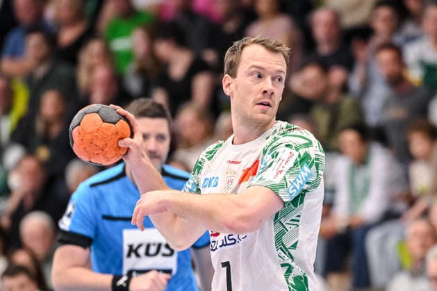 Goeppingen, Deutschland, 05.04.26: Felix Claar (SC Magdeburg) in Aktion, am Ball, Einzelaktion waehrend des Daikin Handball Bundesliga Spiels zwischen FRISCH AUF! Goeppingen vs SC Magdeburg in der EWS Arena am 05. April 2026 in Goeppingen, Deutschland. (Foto von Harry Langer DeFodi Images) Goeppingen, Germany, 05.04.26: Felix Claar (SC Magdeburg) controls the Ball during the Daikin Handball Bundesliga match between FRISCH AUF! Goeppingen vs SC Magdeburg at EWS Arena on April 5, 2026 in Goeppingen, Germany. (Photo by Harry Langer DeFodi Images) (Photo by Harry Langer DeFodi Images) -