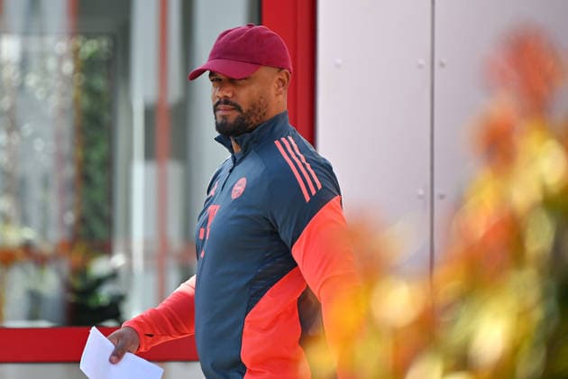 Trainer Vincent KOMPANY (Bayern Muenchen), Einzelbild,angeschnittenes Einzelmotiv,Halbfigur,halbe Figur. Abschlusstraining am 06.04.2026. Fussball Champions League,Saison 2025 26, Viertelfinale Real Madrid - FC Bayern-Muenchen. Â