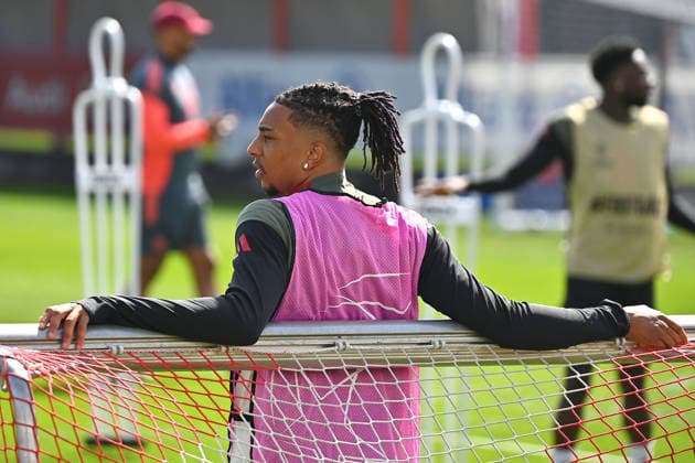 Michael OLISE (Bayern Muenchen), Abschlusstraining am 06.04.2026. Fussball Champions League,Saison 2025 26, Viertelfinale Real Madrid - FC Bayern-Muenchen. Â
