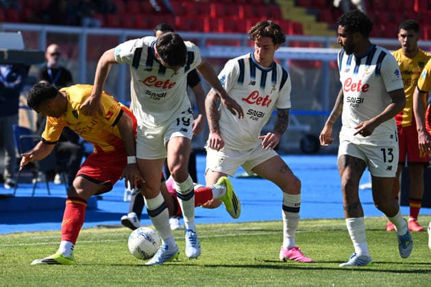 Banda Lameck (Us Lecce) in action during US Lecce vs Atalanta BC, Italian soccer Serie A match in Lecce, Italy, April 06 2026  Copyright: xPasqualexGolia IPAxSportx xipa-agency.netx xx IPA_73786971 IPA_Agency_IPA73786971