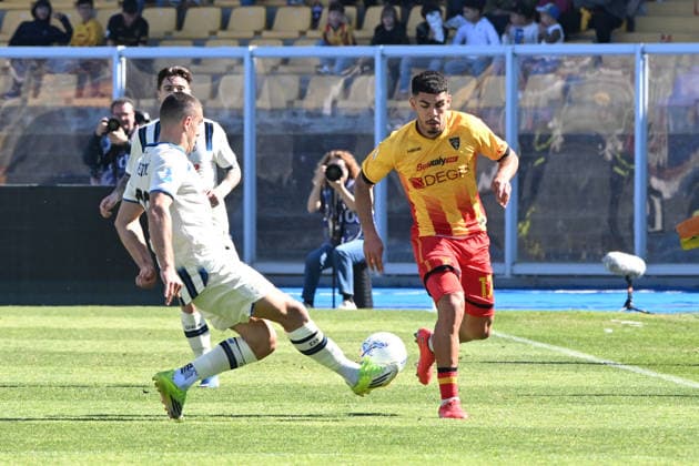 Lecce s Danilo Veiga during the Serie A Enilive matchday 31 between US Lecce and Atalanta BC at the Stadio Via del Mare in Lecce, Italy, Sunday, April 6, 2026. (Photo Pierluigi Pinto LaPresse)  Copyright: xPierluigixPinto LaPressex
