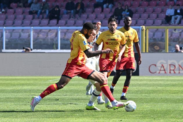 Lecce s Jamil Siebert during the Serie A Enilive matchday 31 between US Lecce and Atalanta BC at the Stadio Via del Mare in Lecce, Italy, Sunday, April 6, 2026. (Photo Pierluigi Pinto LaPresse)  Copyright: xPierluigixPinto LaPressex