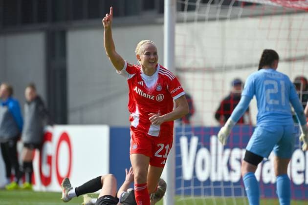 Torjubel Pernile HARDER (FCB) nach Tor zum 2-0 Jubel,Freude,Begeisterung,Aktion, FC Bayern Muenchen - SGS Essen Fussball DFB Pokal Halbfinale der Frauen am 06.04.2026 FC BAYERN CAMPUS
