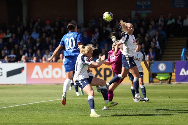 Sam Kerr of Chelsea Women heads the opening goal to make it 1-0 during the Women s FA Cup Quarter Final match between Chelsea Women and Tottenham Hotspur Women at Kingsmeadow Stadium, Kingston, England on 6 April 2026. Copyright: xKenxSparksx 44810002