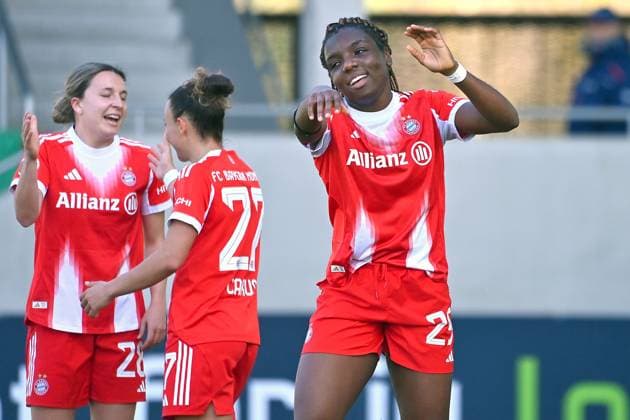Torjubel Edna IMADE (FCB) nach Tor zum 4-0, Jubel,Freude,Begeisterung,.Aktion. hi:Barbara DUNST (FCB), Arianna CARUSO (FCB). FC Bayern Muenchen - SGS Essen Fussball DFB Pokal Halbfinale der Frauen am 06.04.2026 FC BAYERN CAMPUS *** Goal celebration Edna IMADE FCB after goal to 4 0, cheering, joy, enthusiasm, action hi Barbara DUNST FCB , Arianna CARUSO FCB FC Bayern Muenchen SGS Essen Soccer DFB Pokal Semifinal Women on 06 04 2026 FC BAYERN CAMPUS