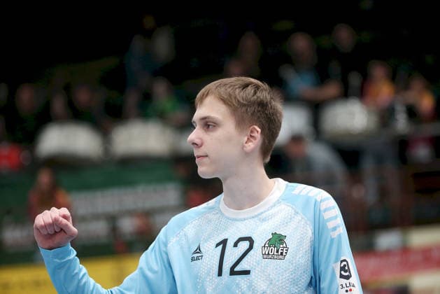 06.04.2026, xfsx, Herren, Handball, Saison 2025 2026, 3. Liga, Staffel Sued, 16. Spieltag: Woelfe Wuerzburg - SG Koendringen-Teningen v.li.: Mika Wittmann (Woelfe Wuerzburg) jubelt, Einzelbild Wuerzburg tectake ARENA Bayern Deutschland