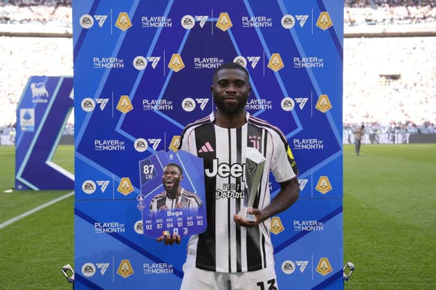 Juventus Jeremie Boga receives the EA SPORTS FC Player of the Month prize of march before the Serie A soccer match between Juventus Fc and Genoa at the Juventus Stadium in Turin, north west Italy - April 06, 2026. - Soccer  Copyright: xFabioxFerrari LaPressex