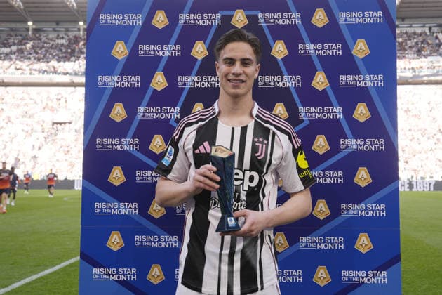 Juventus Kenan Yildiz receives the Rising Star prize of march before the Serie A soccer match between Juventus Fc and Genoa at the Juventus Stadium in Turin, north west Italy - April 06, 2026. - Soccer  Copyright: xFabioxFerrari LaPressex
