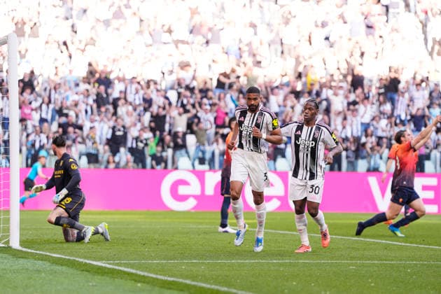 Juventus™ Bremer celebrates after scoring the 1-0 goal for his team during the Serie A soccer match between Juventus Fc and Genoa the Juventus Stadium in Turin, north west Italy - April 6, 2026. - Soccer  Copyright: xFabioxFerrari LaPressex