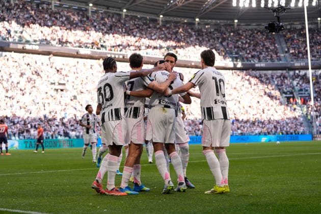 Juventus™ Bremer celebrates after scoring the 1-0 goal for his team during the Serie A soccer match between Juventus Fc and Genoa the Juventus Stadium in Turin, north west Italy - April 6, 2026. - Soccer  Copyright: xFabioxFerrari LaPressex