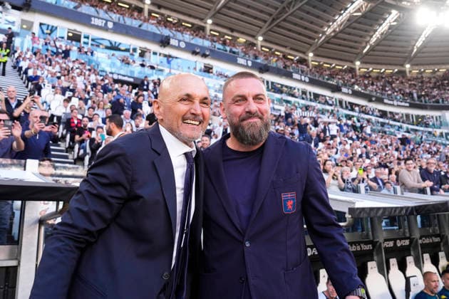 JuventusÕ head coach Luciano Spalletti and Genoa s head coach Daniele De Rossi during the Serie A soccer match between Juventus Fc and Genoa the Juventus Stadium in Turin, north west Italy - April 6, 2026. - Soccer  Copyright: xFabioxFerrari LaPressex