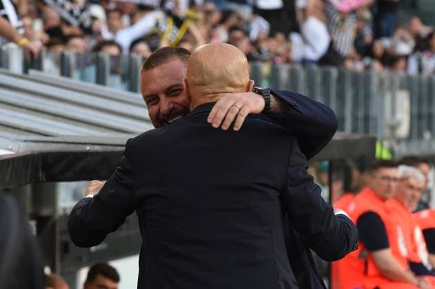 Foto IPP Massimo Rana Torino 05-04-2026 Calcio Campionato di Serie A 2025 2026 Juventus-Genoa nella foto luciano spalletti allenatore juventus e daniele de rossi allenatore genoa Italy Photo Press - World Copyright italy ITALY  Copyright: xR4924_italyphotopressx