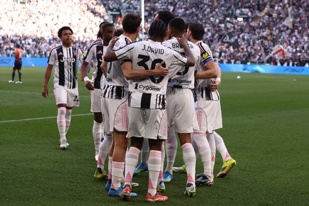 Gleison Bremer (Juventus Fc) celebrates after scoring his team s first goal with team mates, Serie A, Juventus FC v Genoa CFC , Allianz Stadium, April 6, 2026, Turin, Italy.
