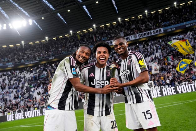 JuventusÕ Weston McKennie player of the match with Juventus Khephren Thuram and Juventus Pierre Kalulu after the Serie A soccer match between Juventus Fc and Genoa the Juventus Stadium in Turin, north west Italy - April 6, 2026. - Soccer  Copyright: xFabioxFerrari LaPressex