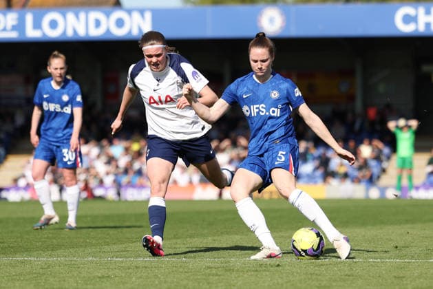 Veerle Buurman of Chelsea Women (5) scores a goal to make the score 2-1 during the Women s FA Cup Quarter Final match between Chelsea Women and Tottenham Hotspur Women at Kingsmeadow Stadium, Kingston, England on 6 April 2026. Copyright: xKenxSparksx 44810017