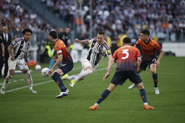 Arkadius Milik of Juventus FC during the Italian Serie A, football match between Juventus FC and Genoa CFC on 06 April 2026 at Allianz Stadium, Turin, Italy. Photo Nderim Kaceli  Copyright: xNderimxKaceli IPAxSportx xipa-agency.netx xx IPA_73794167 IPA_Agency_IPA73794167