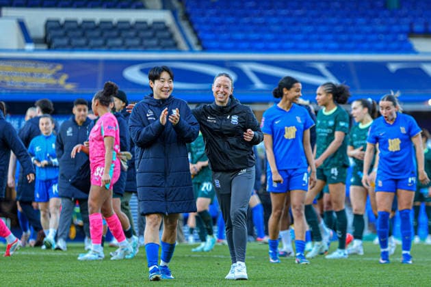 BIRMINGHAM, ENGLAND - April 6: Lee Geum-min of Birmingham City with Birmingham City manager Amy Merricks at full time of the Adobe Womens FA Cup game between Birmingham City and Manchester City at St Andrews Stadium, April 6 in Birmingham, England Copyright: xNataliexMincher SPPx Sportspressphoto_SPR126184