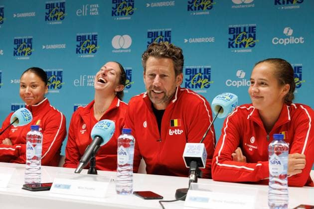 Belgian Sofia Costoulas, Belgian Magali Kempen, Belgian team captain Wim Fissette and Belgian Hanne Vandewinkel pictured during a press conference, PK, Pressekonferenz of Belgian team ahead of the meeting between Belgium and USA, in the qualifiers of the Billie Jean King Cup tennis, in Oostende, Belgium, on Tuesday 07 April 2026. The game will be played on 10 and 11th April. PHOTO KURTxDESPLENTER  x170053580x