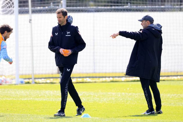DEU, DFL, 2. FBL Hertha BSC, Training, 07.04.2026, Sportforum, Berlin, DEU, DFL, 2. FBL Hertha BSC, Training, im Bild Cheftrainer Stefan Leitl (Hertha BSC Berlin), Co-Trainer Andre Mijatovic (Hertha BSC Berlin) DFL - regulations prohibit any use of Photographs as image sequences and or quasi-video