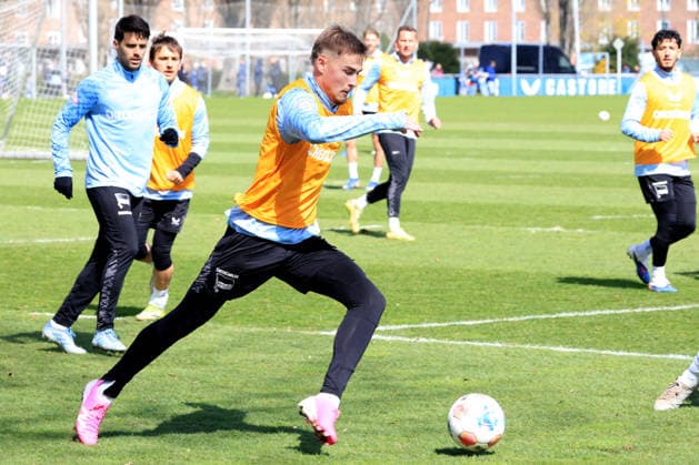 DEU, DFL, 2. FBL Hertha BSC, Training, 07.04.2026, Sportforum, Berlin, DEU, DFL, 2. FBL Hertha BSC, Training, im Bild Marten Winkler (Hertha BSC Berlin 22) DFL - regulations prohibit any use of Photographs as image sequences and or quasi-video