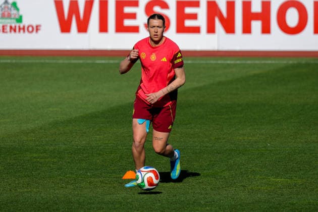 07.04.2026, xgrfx, Fussball DFB-Medientermine, Deutsche Frauennationalmannschaft - Training v.l. Larissa Mühlhaus (Deutsche Frauennationalmannschaft) (DFL DFB REGULATIONS PROHIBIT ANY USE OF PHOTOGRAPHS as IMAGE SEQUENCES and or QUASI-VIDEO) Herzogenaurach