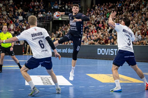FLENSBURG, GERMANY - APRIL 7: Marko Grgic (SG Flensburg-Handewitt, 17) in attack during the EHF European League Play-Offs Return Leg between SG Flensburg-Handewitt vs SAH - Aarhus at GP JOULE Arena on April 7, 2026 in Flensburg, Germany. Schleswig-Holstein Germany Copyright: xMarioxM.xKobergx