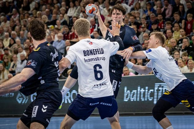 FLENSBURG, GERMANY - APRIL 7: Lasse Kjaer Moller (SG Flensburg-Handewitt, 64) in attack during the EHF European League Play-Offs Return Leg between SG Flensburg-Handewitt vs SAH - Aarhus at GP JOULE Arena on April 7, 2026 in Flensburg, Germany. Schleswig-Holstein Germany Copyright: xMarioxM.xKobergx