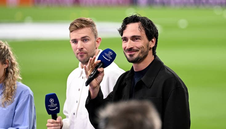FUSSBALL CHAMPIONS LEAGUE SAISON 2025 2026 Viertelfinal Hinspiel 07.04.2026 Real Madrid - FC Bayern Muenchen v. li., TV Moderator Chris Kramer mit Mats Hummels