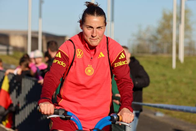 Herzogenaurach, Deutschland 07. April 2026: Medienoffenes Training der deutschen Fußballnationalmannschaft der Frauen zur Vorbereitung auf die WM-Qualifikation Im Bild: Carlotta Wamser (Deutschland) Copyright: HMBxMedia MadeleinexFantini
