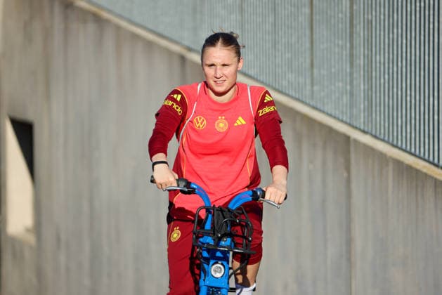 Herzogenaurach, Deutschland 07. April 2026: Medienoffenes Training der deutschen Fußballnationalmannschaft der Frauen zur Vorbereitung auf die WM-Qualifikation Im Bild: Jella Veit (Deutschland) Copyright: HMBxMedia MadeleinexFantini