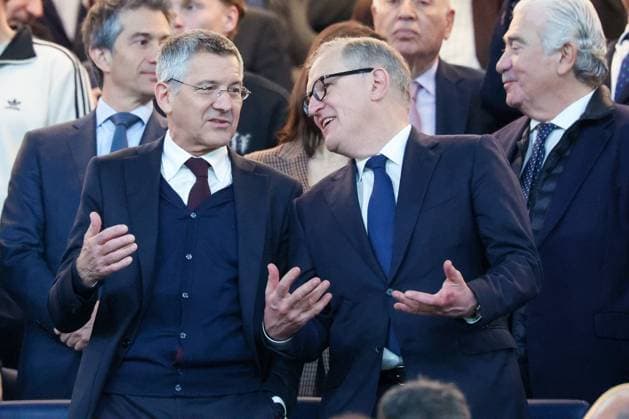 Herbert Hainer, Praesident FC Bayern und CEO Jan-Christian Dreesen im Gespraech, Real Madrid vs. FC Bayern Muenchen, Fussball, Maenner, UEFA Champions League, Saison 2025 2026, Viertelfinal-Hinspiel (Quarter Finals 1st Leg), 07.04.2026 Madrid Madrid Spanien