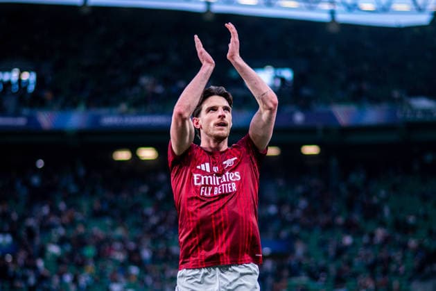 April 7, 2026, Lisbon, Lisbon, Portugal: LISBON, PORTUGAL - APRIL 07: DECLAN RICE of Arsenal is seen thanking the fans support during the the UEFA Champions League 2025 26 Quarter-Final First Leg match between Sporting Clube de Portugal and Arsenal FC at Estadio Jose Alvalade on April 07, 2026 in Lisbon, Portugal. Sporting CP X Arsenal - UEFA Champions League 2025 26  - ZUMAl192 20260407_zsp_l192_006 Copyright: xMiguelxLemosx