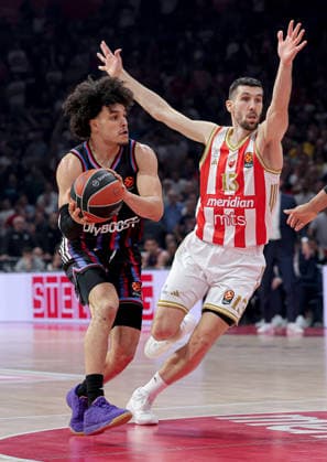 Crvena Zvezda v Paris Basketball, Euroleague, season 2025 2026, round 36 Belgrade, Serbia. 7th April, 2026. Nadir Hifi, 2 of Paris Basketball vies with Ognjen Dobric (R) during Euroleague basketball match between Crvena Zvezda (Red Star) and Paris on April 7. 2026. in Belgrade, Serbia. Belgrade Serbia Copyright: xPedjaxMilosavljevic STARSPORTx