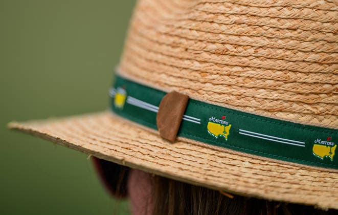 260407 General view of a patron s Masters themed hat during a practice round prior to the 2026 Masters Golf Tournament on April 7, 2026 in Augusta. Photo: Petter Arvidson BILDBYRAN kod PA PA1191 golf masters bbeng the masters augusta genre Copyright: PETTERxARVIDSON BB260407PA104