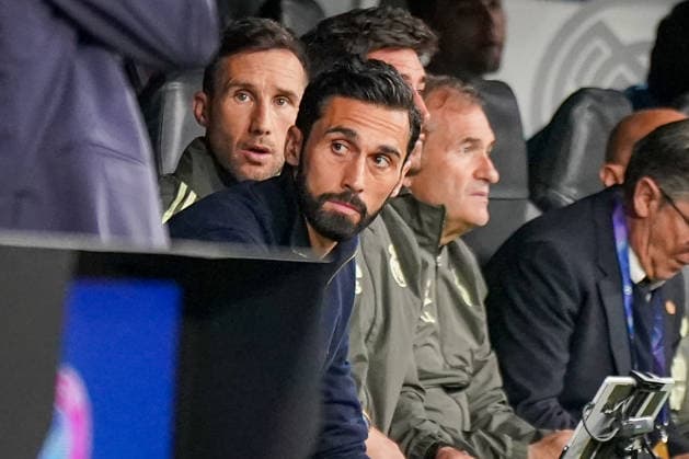 Spanien: Fussball UEFA Champions League 2025 2026, Viertelfinale - Real Madrid vs FC Bayern München - Bernabeu (Madrid): Alvaro Arbeloa (Trainer, Real Madrid) Copyright: xJOERANxSTEINSIEKx