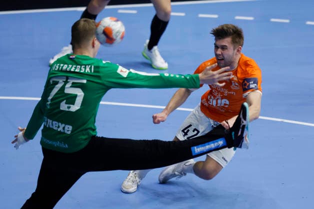 RK Nexe v IFK Kristianstad - EHF European League Men 2025 2026 Marcel Jastrzebski of RK Nexe attempts to save the shot of Albin Selin of IFK Kristianstad during the EHF European League Men 2025 26 play-offs 2nd leg match between RK Nexe and IFK Kristianstad at Sports Hall King Tomislav on April 7, 2026 in Nasice, Croatia.  DavorxJavorovic PIXSELL