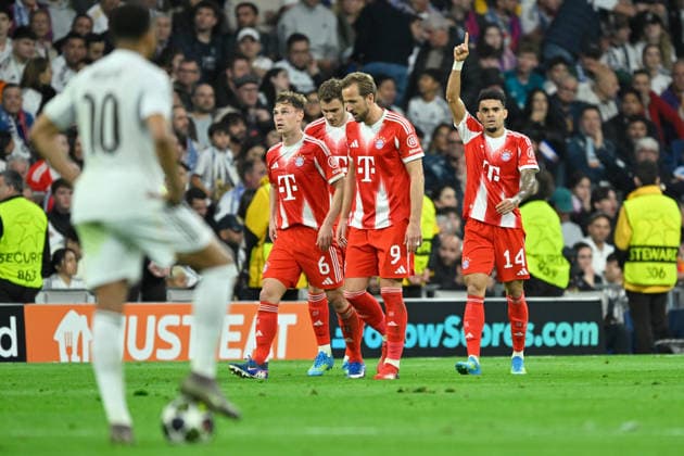 Madrid, Estadio Santiago Bernabeu, 07.04.26, GER, Herren, UEFA Champions League, Viertelfinale, Saison 2025-2026, Real Madrid - FC Bayern Muenchen Bild: LUIS DIAZ (Muenchen) jubelt nach seinem Tor zum 0:1 UEFA regulations prohibit any use of photographs as image sequences and or quasi-video. Spanien *** Madrid, Estadio Santiago Bernabeu, 07 04 26, GER, Men, UEFA Champions League, Quarter-final, Season 2025 2026, Real Madrid FC Bayern Muenchen Picture LUIS DIAZ Muenchen cheers after his goal to 0 1 UEFA regulations prohibit any use of photographs as image sequences and or quasi video Spain
